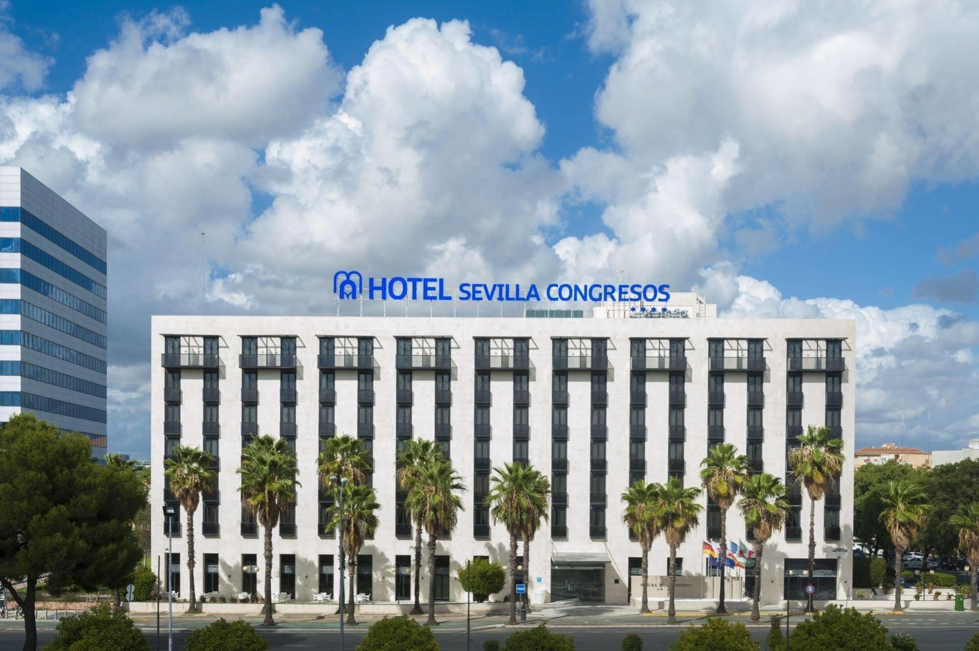 M.A. Hotel Sevilla Congresos Exterior photo